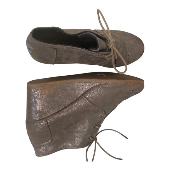 Toms‎ Kala Metallic Taupe Lace Up Chukka Wedge Booties Size 10 - Picture 3 of 9